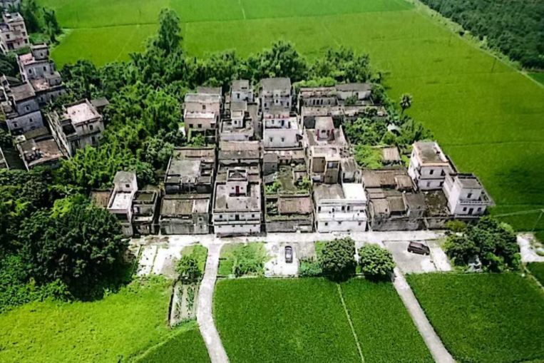 仁壽村(廣東省江門市開平市赤坎鎮小海行政村下轄自然村) 仁壽村(廣東省江門市開平市赤坎鎮小海行政村下轄自然村)