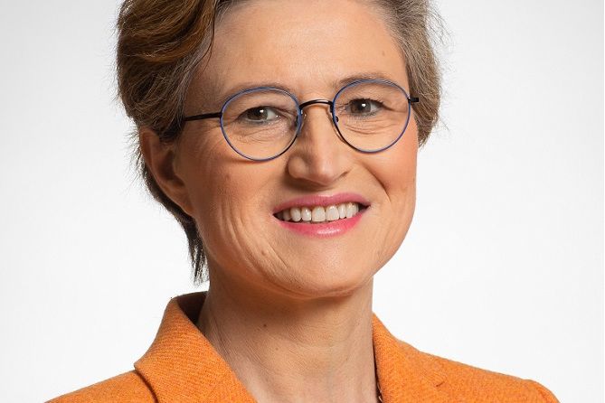 BÉNÉDICTE DE BONNECHOSE BÉNÉDICTE DE BONNECHOSE