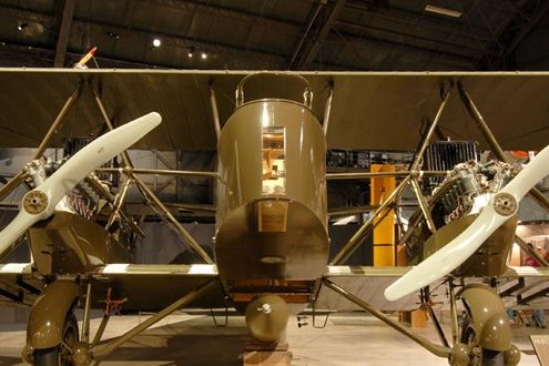 MB-2/NBS-1轟炸機