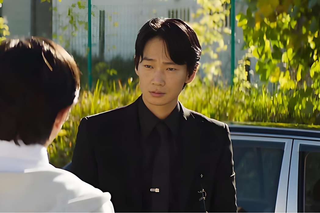 成田狂兒(電影《去唱卡拉OK吧!》中的虛構角色) 成田狂兒(電影《去唱卡拉OK吧!》中的虛構角色)