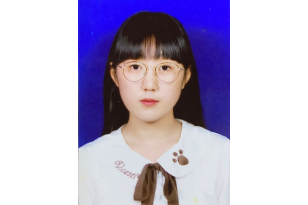 李易桐(中國舞蹈家協會註冊舞蹈教師) 李易桐(中國舞蹈家協會註冊舞蹈教師)