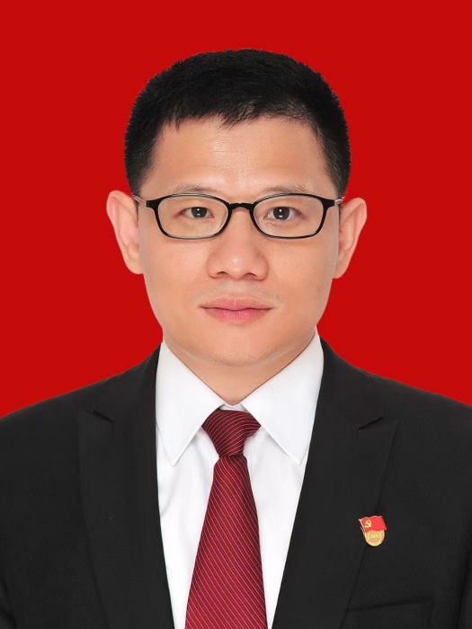 王天(重慶市大足區司法局黨委委員、副局長) 王天(重慶市大足區司法局黨委委員、副局長)