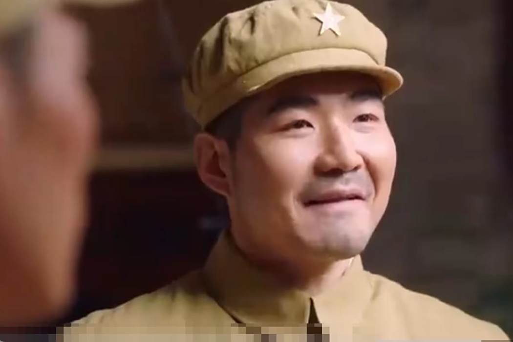 胡玉山(年代海戰劇《紅鯊突擊》中的角色) 胡玉山(年代海戰劇《紅鯊突擊》中的角色)