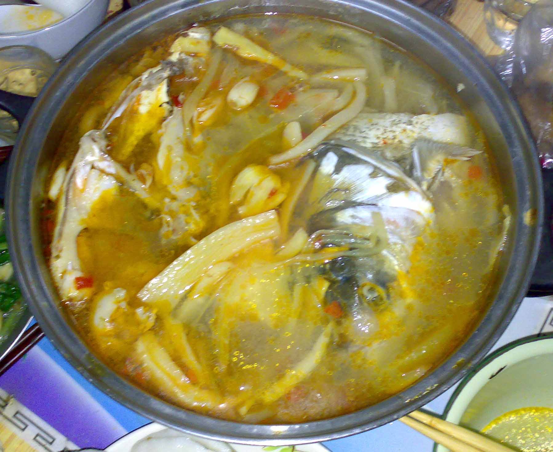 泡菜魚頭湯
