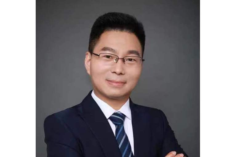 耿軍(北京智新超越教育董事長) 耿軍(北京智新超越教育董事長)