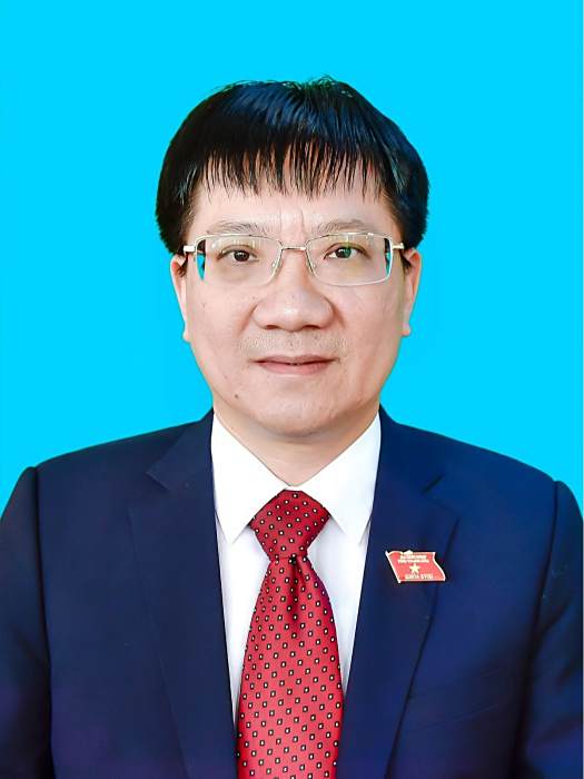 黃英俊(越南清化省厚祿縣委書記、人民議會主席) 黃英俊(越南清化省厚祿縣委書記、人民議會主席)