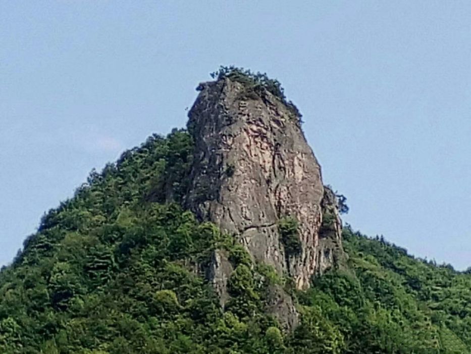 天鵝山村(湖南省岳陽市平江縣梅仙鎮下轄村) 天鵝山村(湖南省岳陽市平江縣梅仙鎮下轄村)