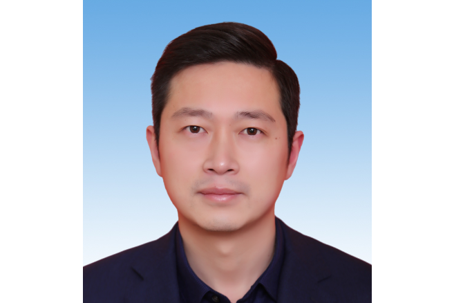 左鵬(江蘇省淮安市洪澤區委常委、經濟開發區黨工委書記) 左鵬(江蘇省淮安市洪澤區委常委、經濟開發區黨工委書記)