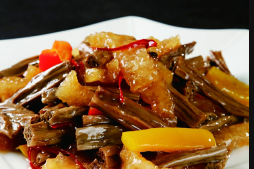 腐竹燒鯽魚 腐竹燒鯽魚