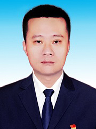 朱曉鵬(河南省平頂山市衛東區委常委、區紀委書記、監委主任) 朱曉鵬(河南省平頂山市衛東區委常委、區紀委書記、監委主任)