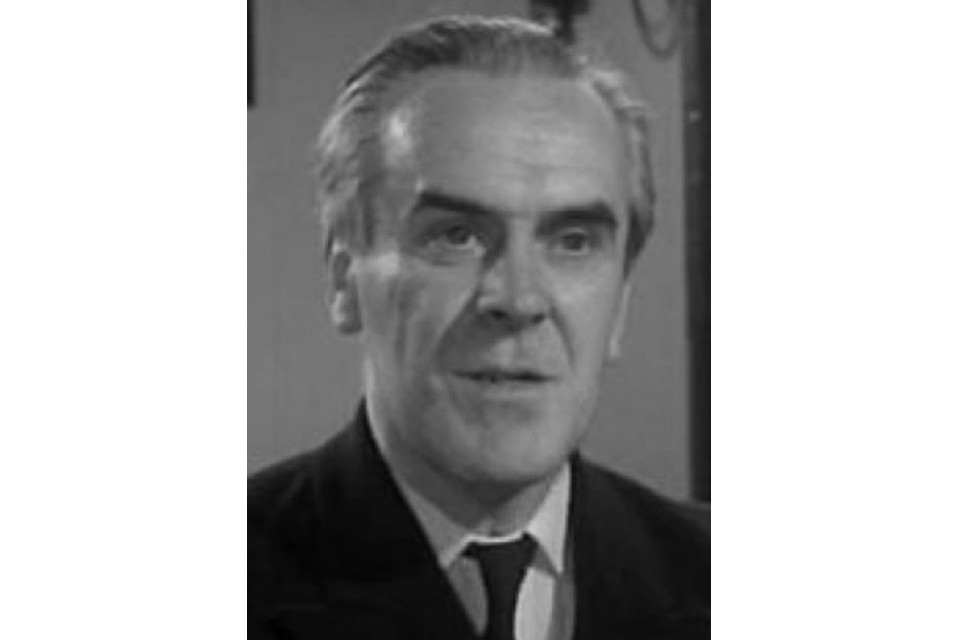 約翰·勒·梅蘇里爾(John Le Mesurier) 約翰·勒·梅蘇里爾(John Le Mesurier)