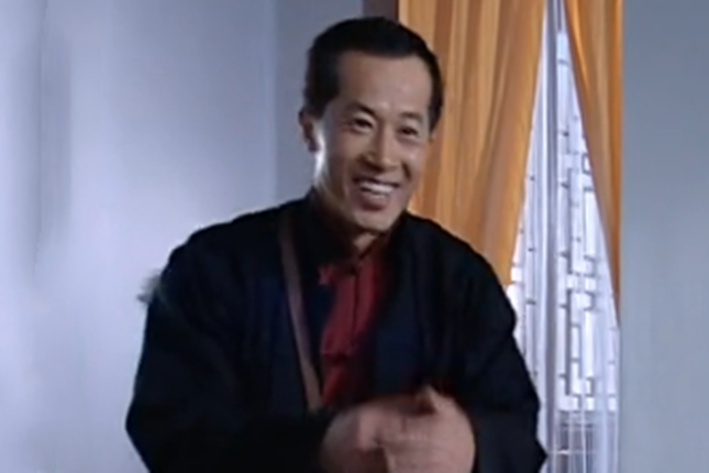 譚世貴(懸疑劇《重返上海灘》中的角色) 譚世貴(懸疑劇《重返上海灘》中的角色)