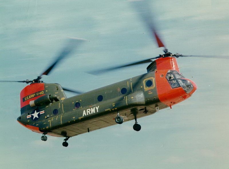 試飛中的CH-47A