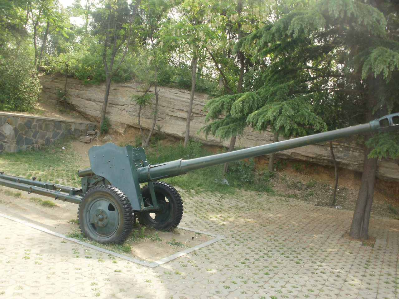 56式85毫米加農炮