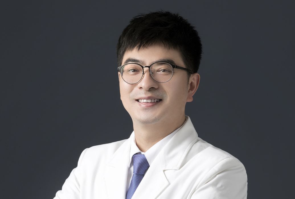 熊師(中國科學院大學寧波華美醫院整形外科醫生) 熊師(中國科學院大學寧波華美醫院整形外科醫生)