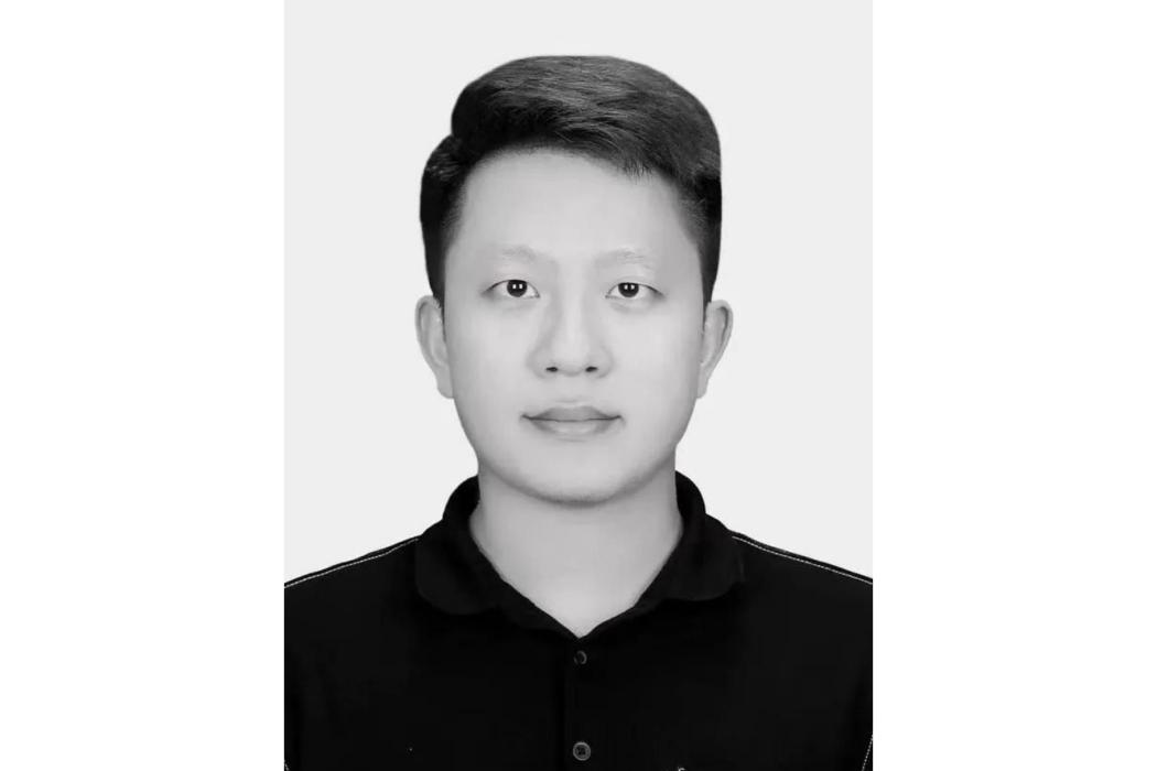 李鼎新(廣東省清遠市英德市黎溪鎮原黨委委員) 李鼎新(廣東省清遠市英德市黎溪鎮原黨委委員)