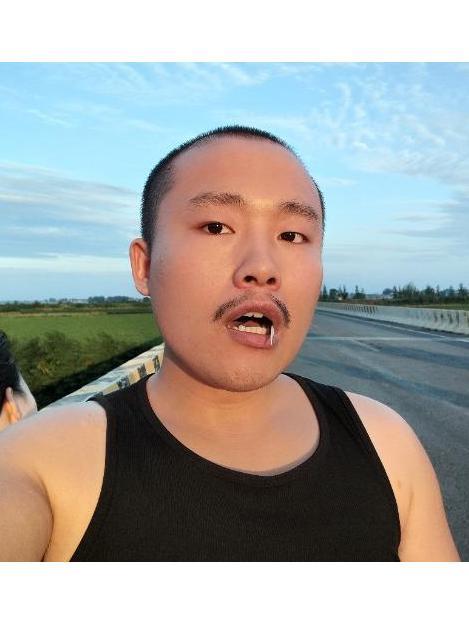 魏華(短劇男演員) 魏華(短劇男演員)