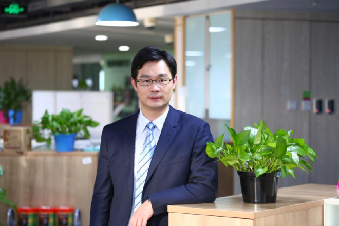 李晗(中國移動研究院網路技術研究所所長) 李晗(中國移動研究院網路技術研究所所長)