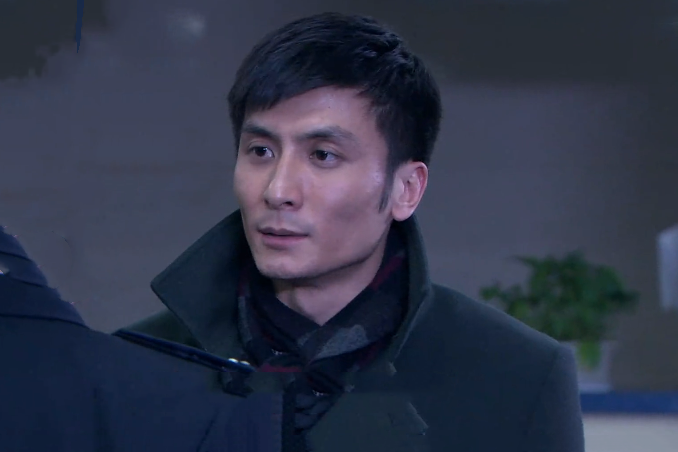 章林(涉案劇《法網追擊》中的角色) 章林(涉案劇《法網追擊》中的角色)