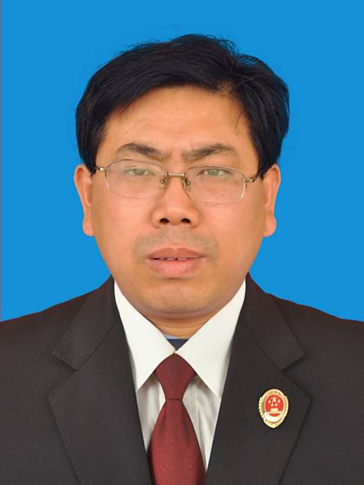 袁衛東(河北省邯鄲市涉縣人民檢察院黨組成員、檢察委員會專職委員,四級高級檢察官,鄉科級副職) 袁衛東(河北省邯鄲市涉縣人民檢察院黨組成員、檢察委員會專職委員,四級高級檢察官,鄉科級副職)