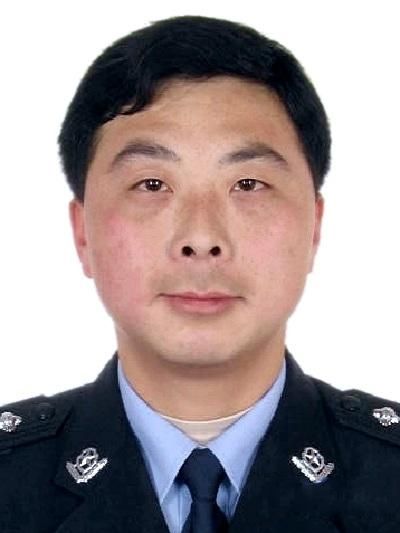 王文成(安徽省宿州市公安局交警支隊原中隊長) 王文成(安徽省宿州市公安局交警支隊原中隊長)