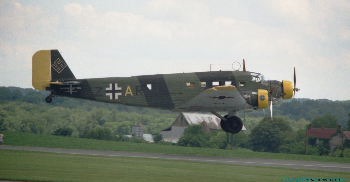二戰德國空軍塗裝的 Ju 52/3m