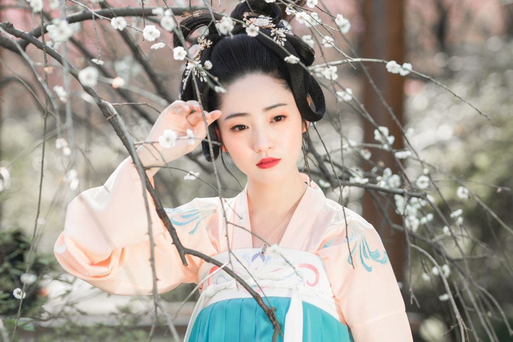 素手華裳 素手華裳