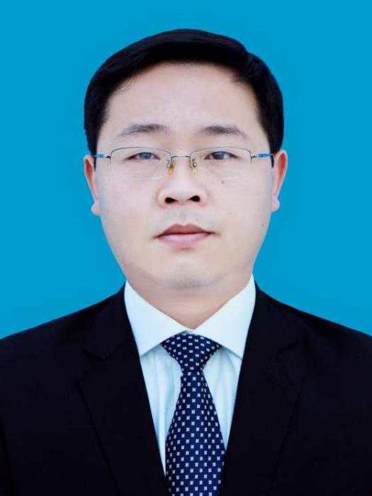 胡超(貴州省畢節市商務局黨組成員) 胡超(貴州省畢節市商務局黨組成員)