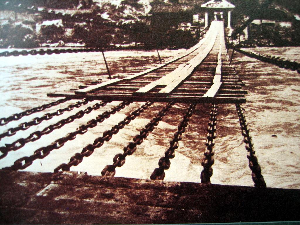瀘定橋的歷史照片