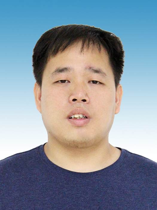 吳萍(江西省宜春市上高縣發展和改革委員會重點項目推進中心主任)