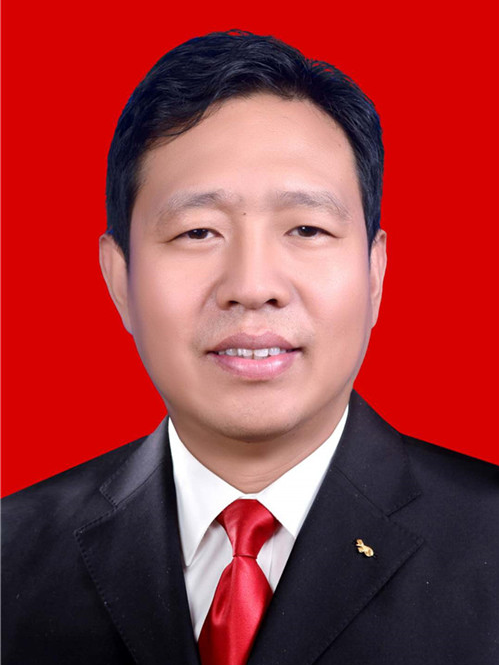 袁衛廷 袁衛廷