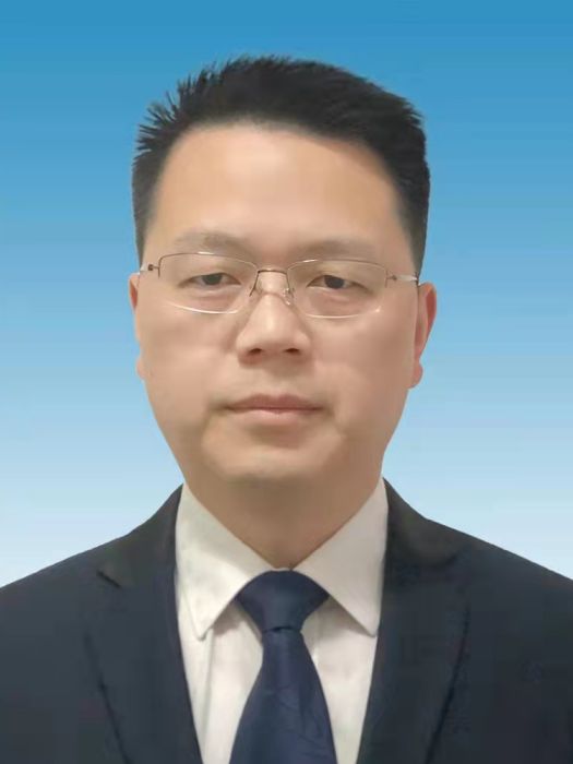 楊宏偉(成都市司法局黨組成員、副局長)