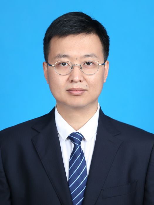 吳桐(湖北省宜昌市西陵區政務服務和大數據管理局黨組書記、局長,兼任區公共資源交易中心黨組書記) 吳桐(湖北省宜昌市西陵區政務服務和大數據管理局黨組書記、局長,兼任區公共資源交易中心黨組書記)