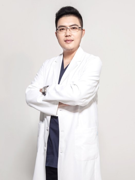 王皓民(致臻愛醫療美容整形醫生) 王皓民(致臻愛醫療美容整形醫生)