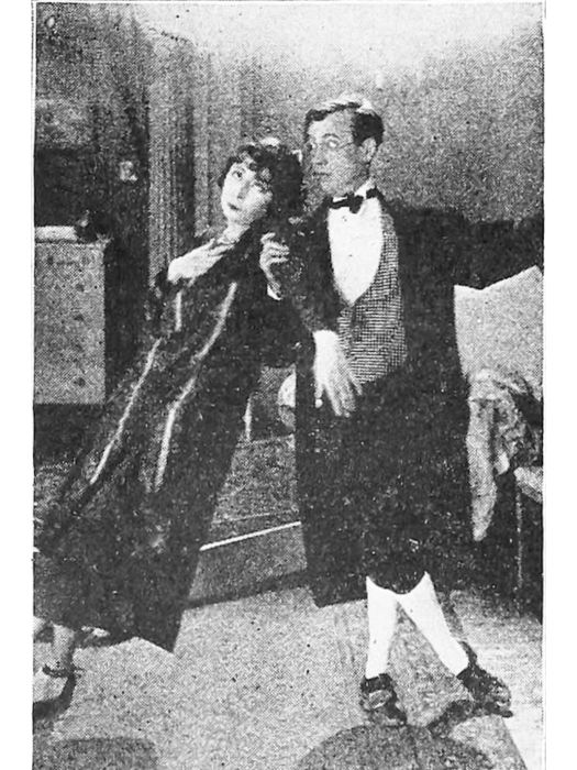 Soup to Nuts(美國1925年William Watson執導的電影) Soup to Nuts(美國1925年William Watson執導的電影)