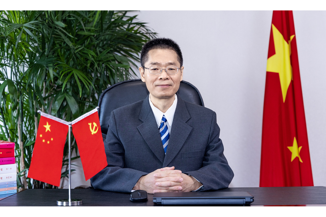 楊凱(國家海洋環境監測中心副主任) 楊凱(國家海洋環境監測中心副主任)