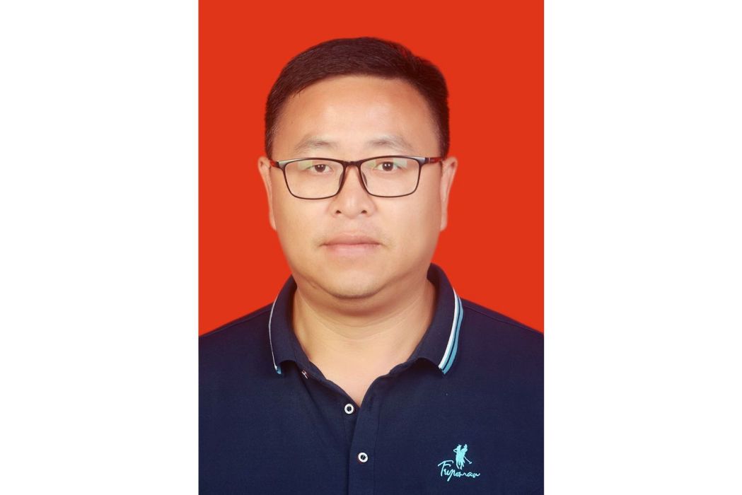 顧江(貴州省關嶺自治縣委常委、縣人民政府副縣長) 顧江(貴州省關嶺自治縣委常委、縣人民政府副縣長)