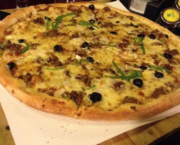 PLAZA PIZZA PLAZA PIZZA