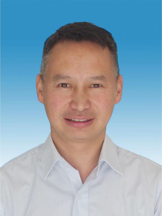 丁振芳(湖北省仙桃市通海口鎮黨委委員、武裝部長、副鎮長) 丁振芳(湖北省仙桃市通海口鎮黨委委員、武裝部長、副鎮長)