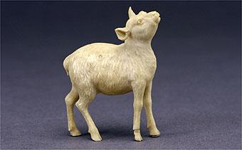 日本明治時期骨雕羊