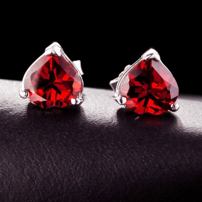 紅晶(淺紅至鮮紅色的水晶) 紅晶(淺紅至鮮紅色的水晶)