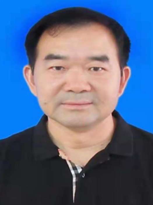 曹林(安徽省阜陽市太和縣工信局黨組成員) 曹林(安徽省阜陽市太和縣工信局黨組成員)