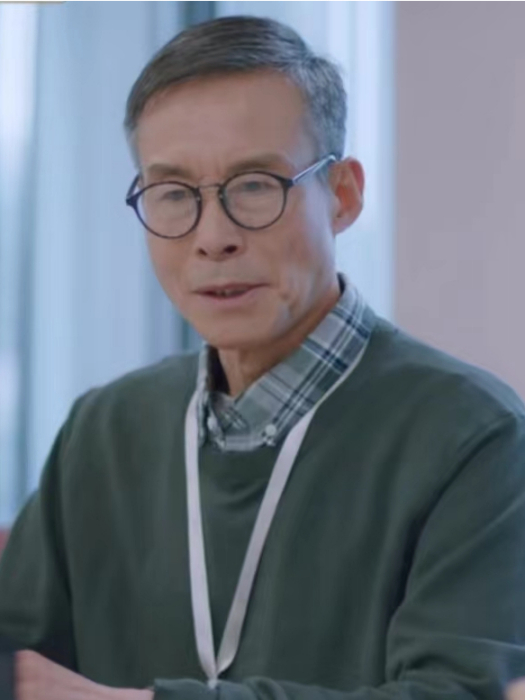許江南(都市情感劇《我們的翻譯官》中的角色) 許江南(都市情感劇《我們的翻譯官》中的角色)
