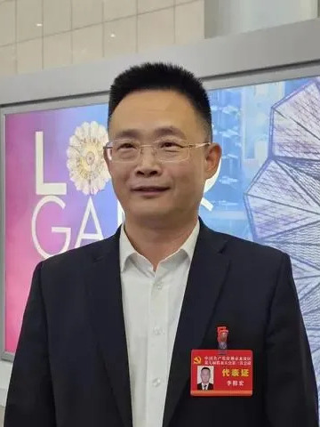 李相宏(深圳市龍崗區人民代表大會常務委員會副主任) 李相宏(深圳市龍崗區人民代表大會常務委員會副主任)