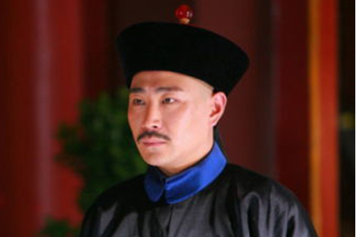 傅恆(古裝劇《新還珠格格》中的角色) 傅恆(古裝劇《新還珠格格》中的角色)