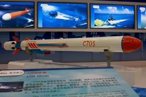 國產新型C-705空射型反艦飛彈