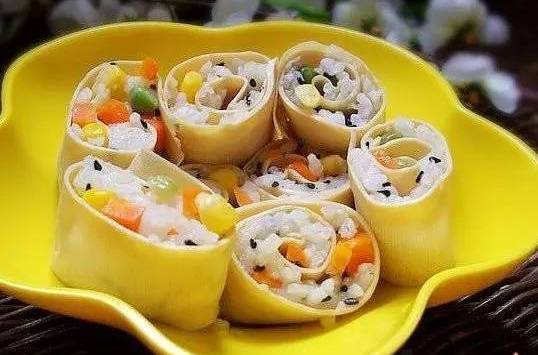 豆皮飯糰 豆皮飯糰