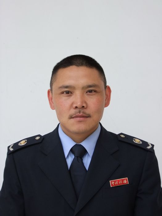 韋東(四川省阿壩州理縣國家稅務局副局長) 韋東(四川省阿壩州理縣國家稅務局副局長)