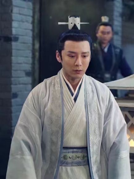 董奉年 董奉年
