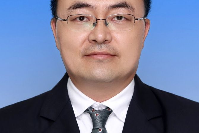 張登攀(教師) 張登攀(教師)